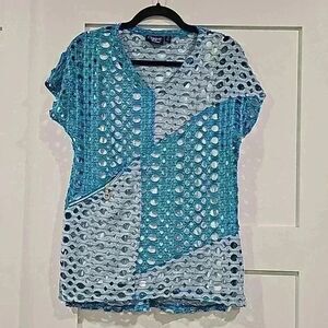 Onque Casual teal eyelet top with liner and gold zipper pocket size Small